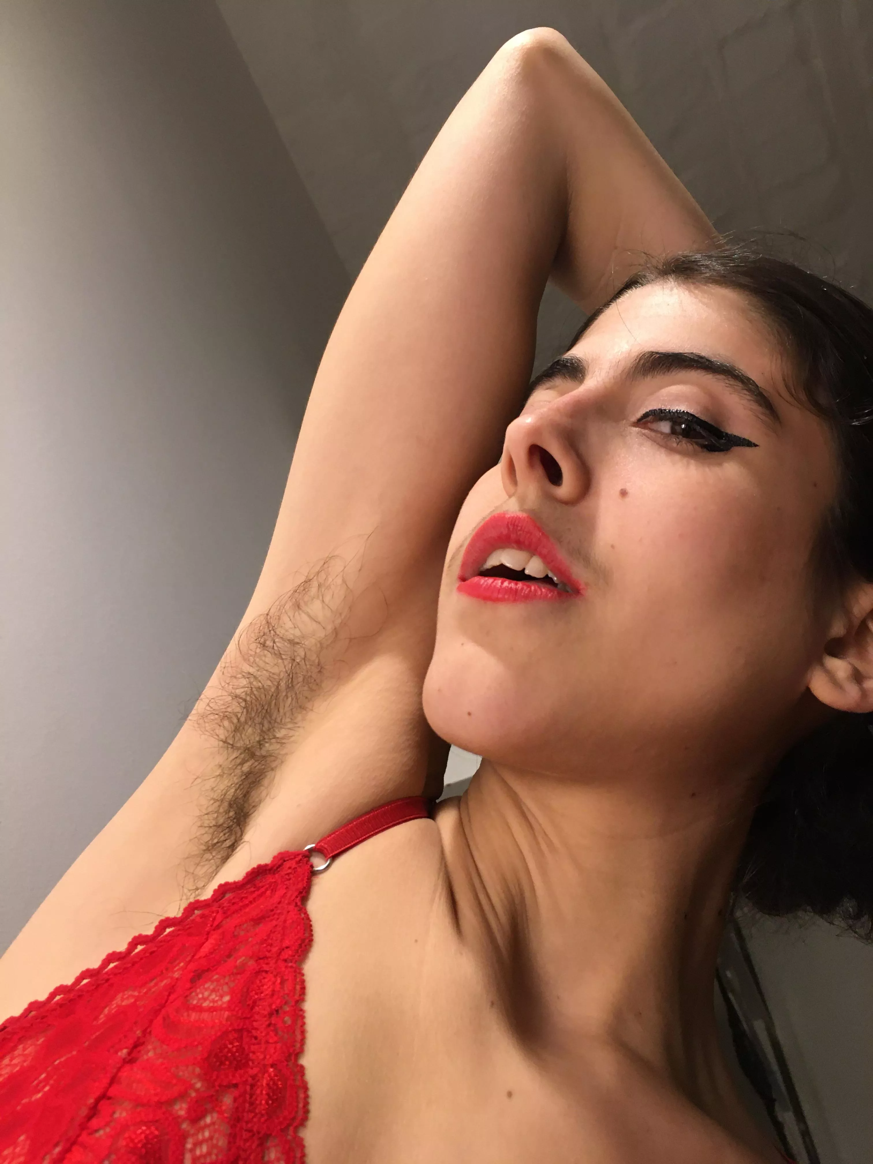 worship my Goddess pit and get hypnotized at the scent it spreads posted by Southern-Deal5821