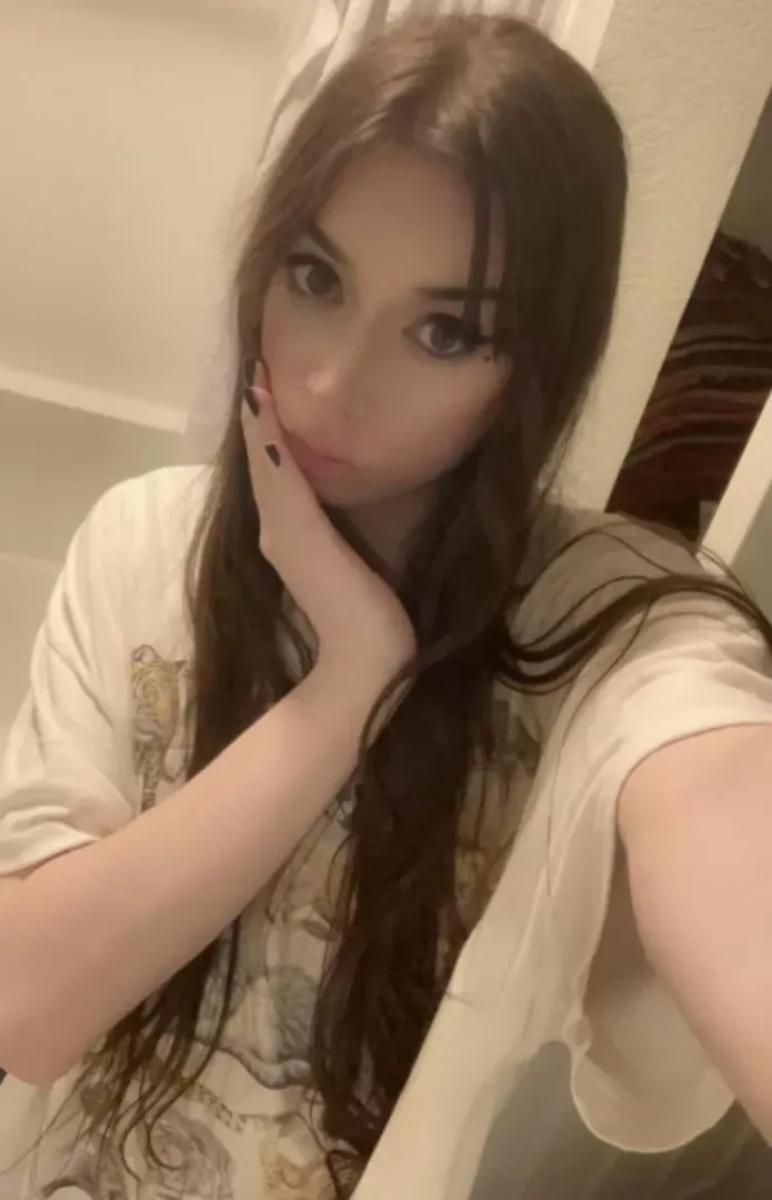 would you accept nudes from me? by alliemayne20