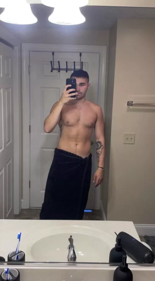 23 college. Muscular or hung guys add: mtl3002 by AdExciting4833