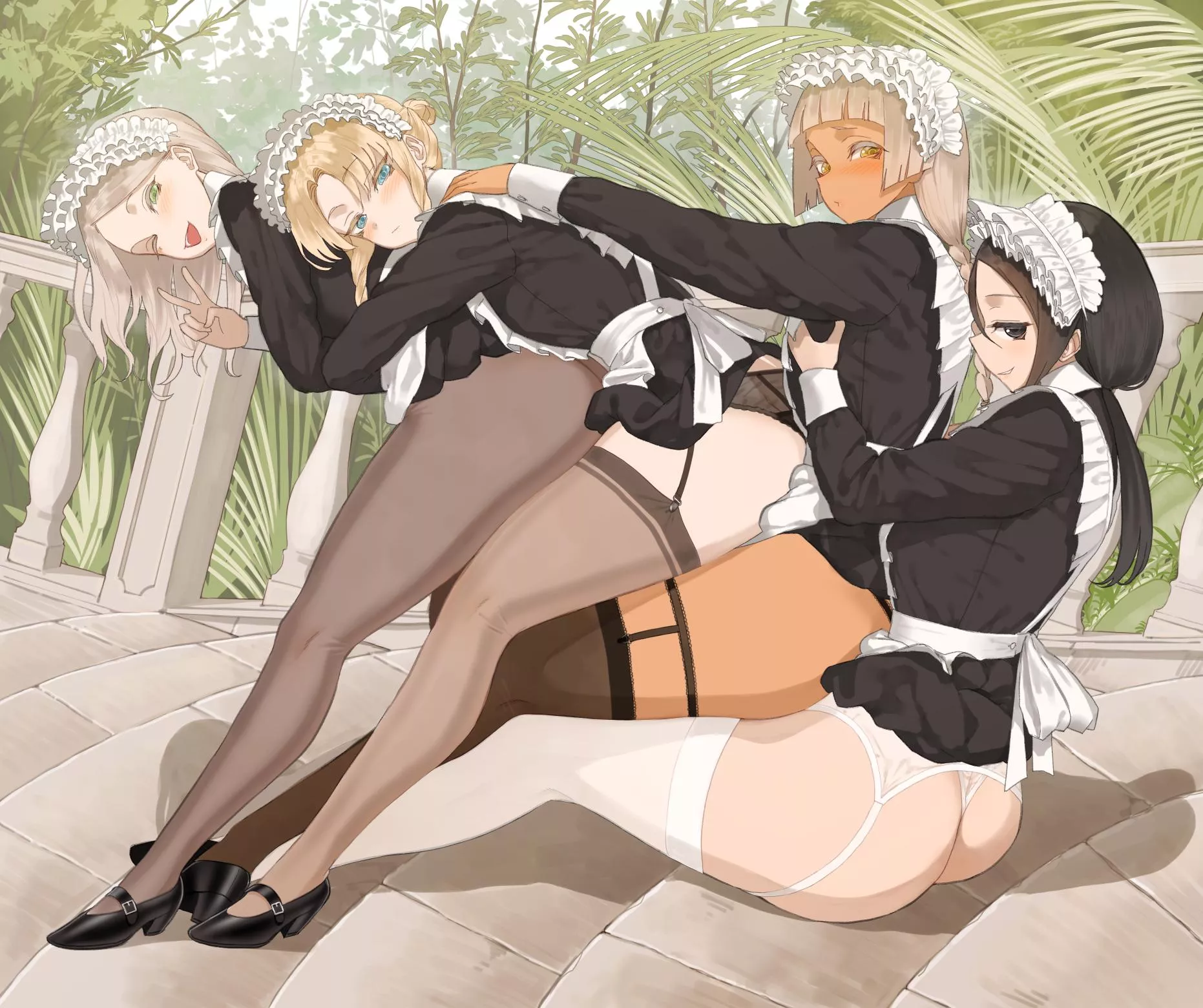 4 Maids [original] posted by Zewen_Senpai