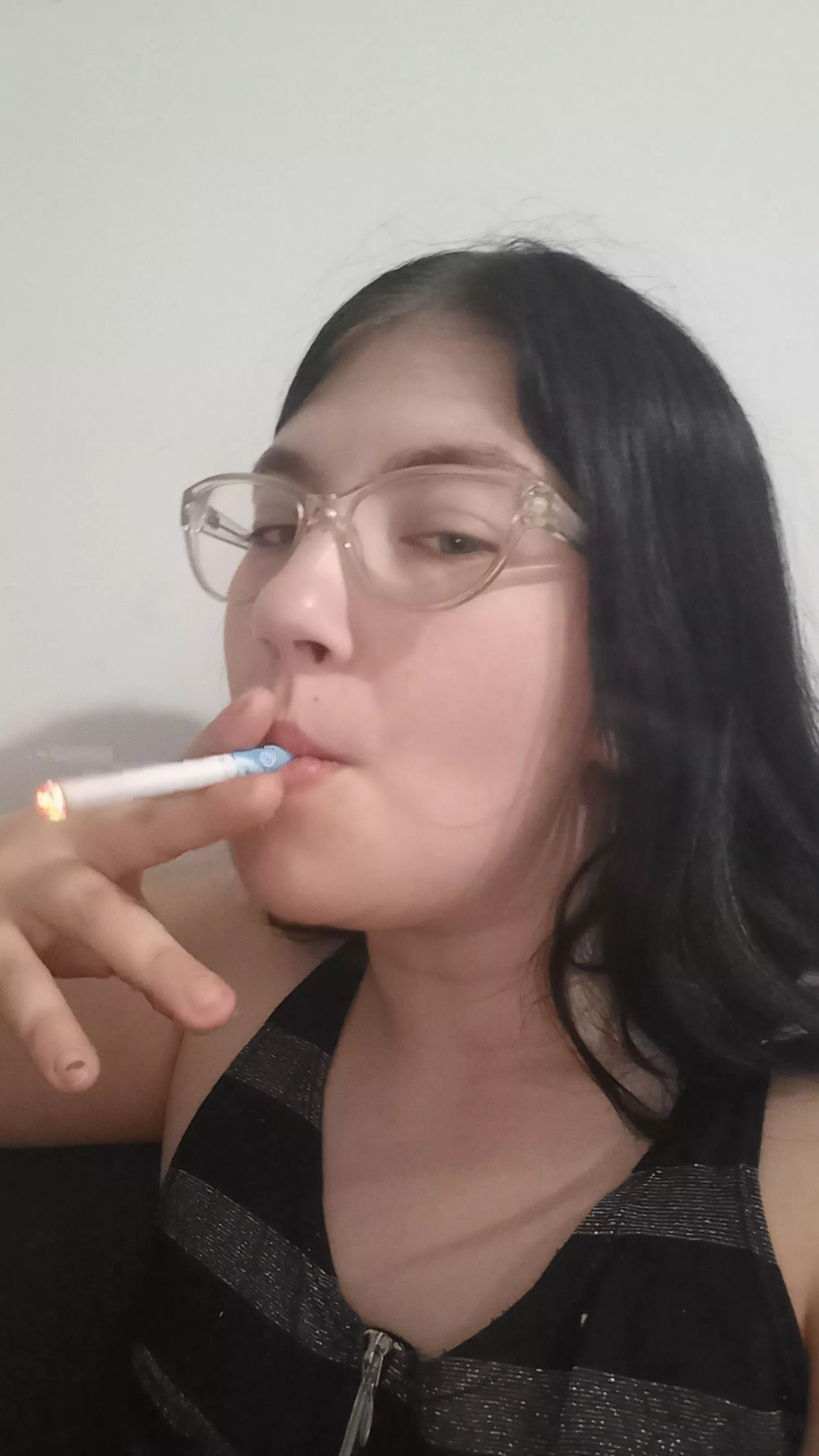 Are you smoke with me? posted by lailabnokk