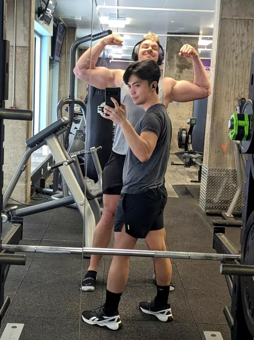 Couples who train together gain together ❤️ by baraboyfrend