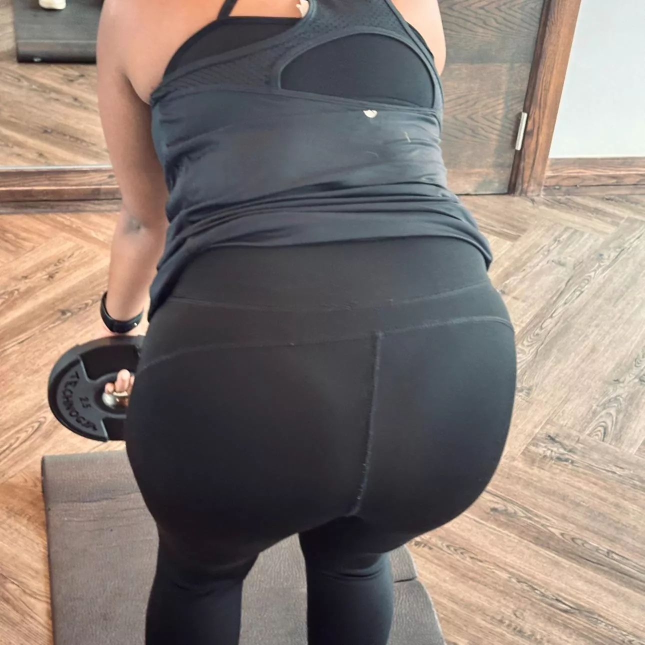 Does my booty deserve a second look? 😬 [F] posted by Winter-Programmer104