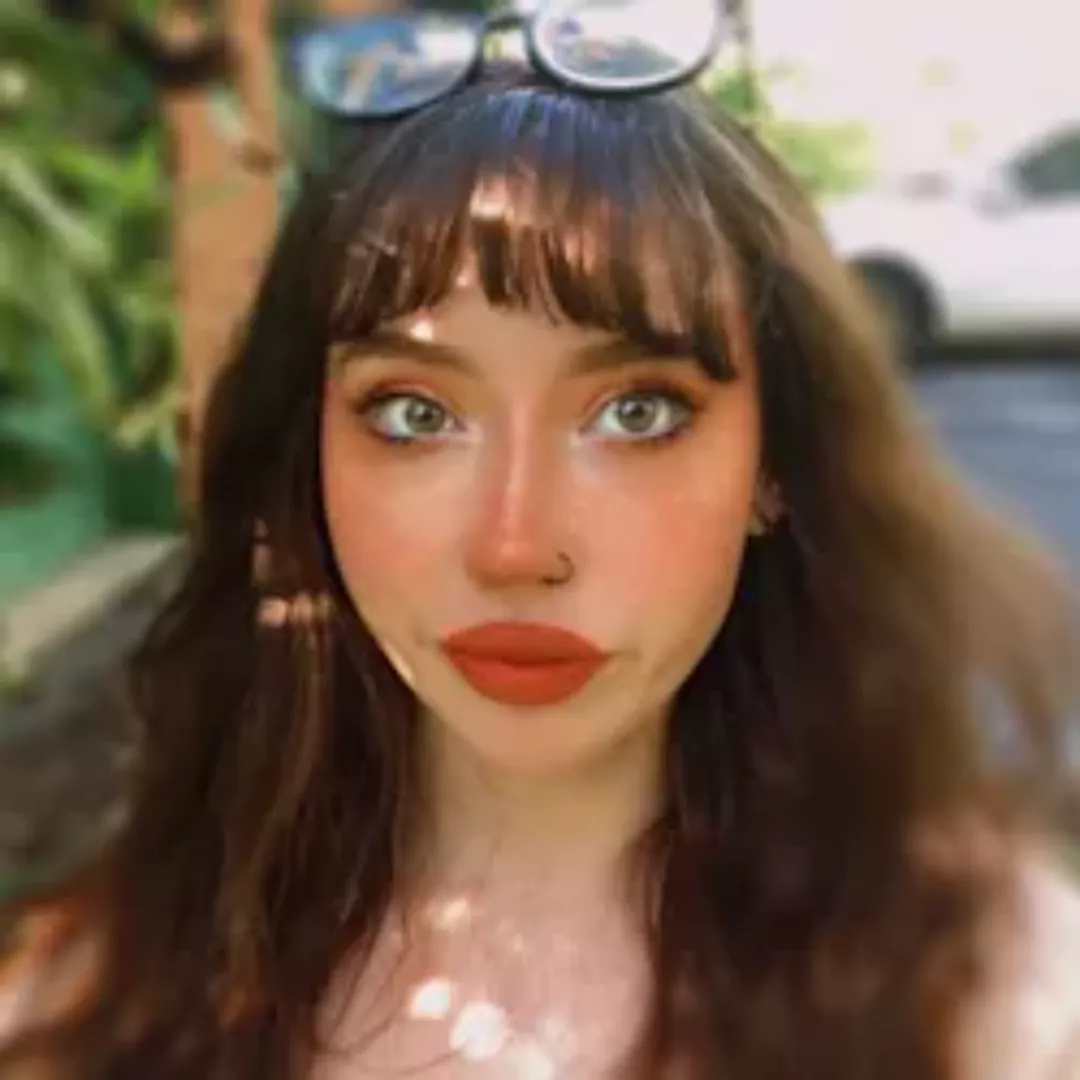 Farrah Maunste posted by redditboy123451