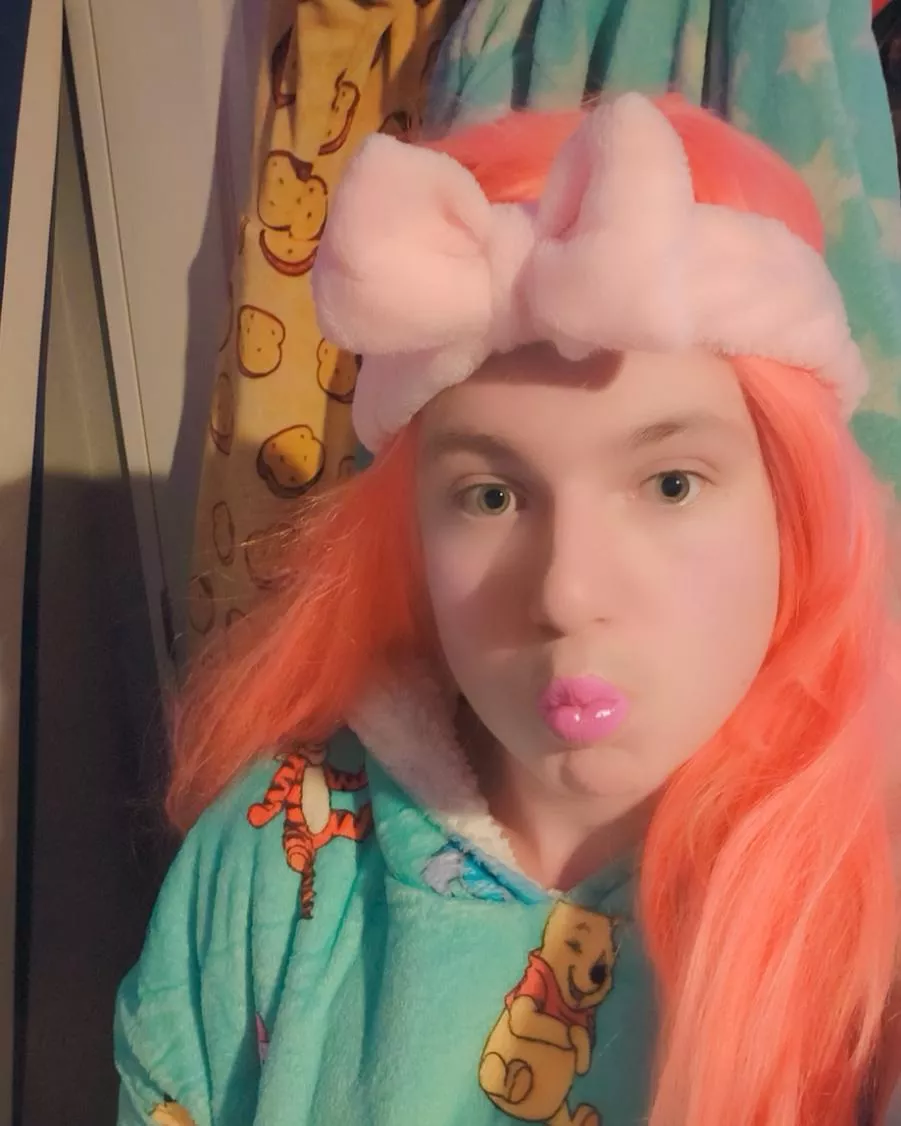 Felling cute posted by Prior-Bid212