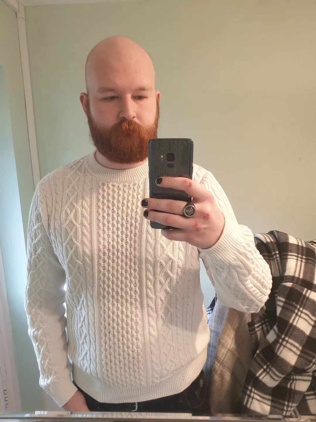 Have a good Sunday you gorgeous bunch 💜 posted by Theguywhosdoingok