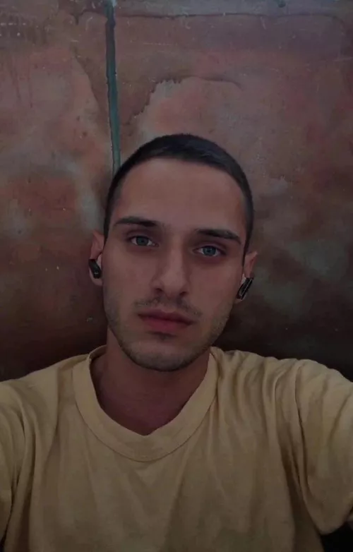 Hello 👋 by DaNieL_99_