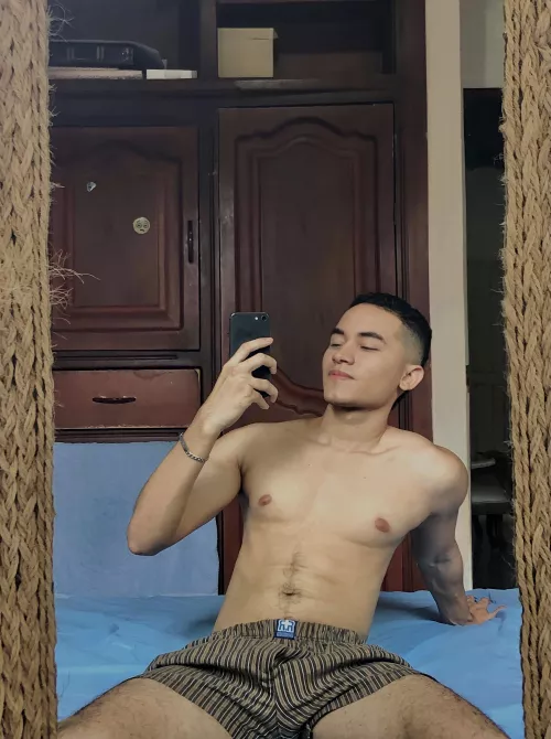 Hi, i’m new here🙈🇨🇴 by Haroldgtz