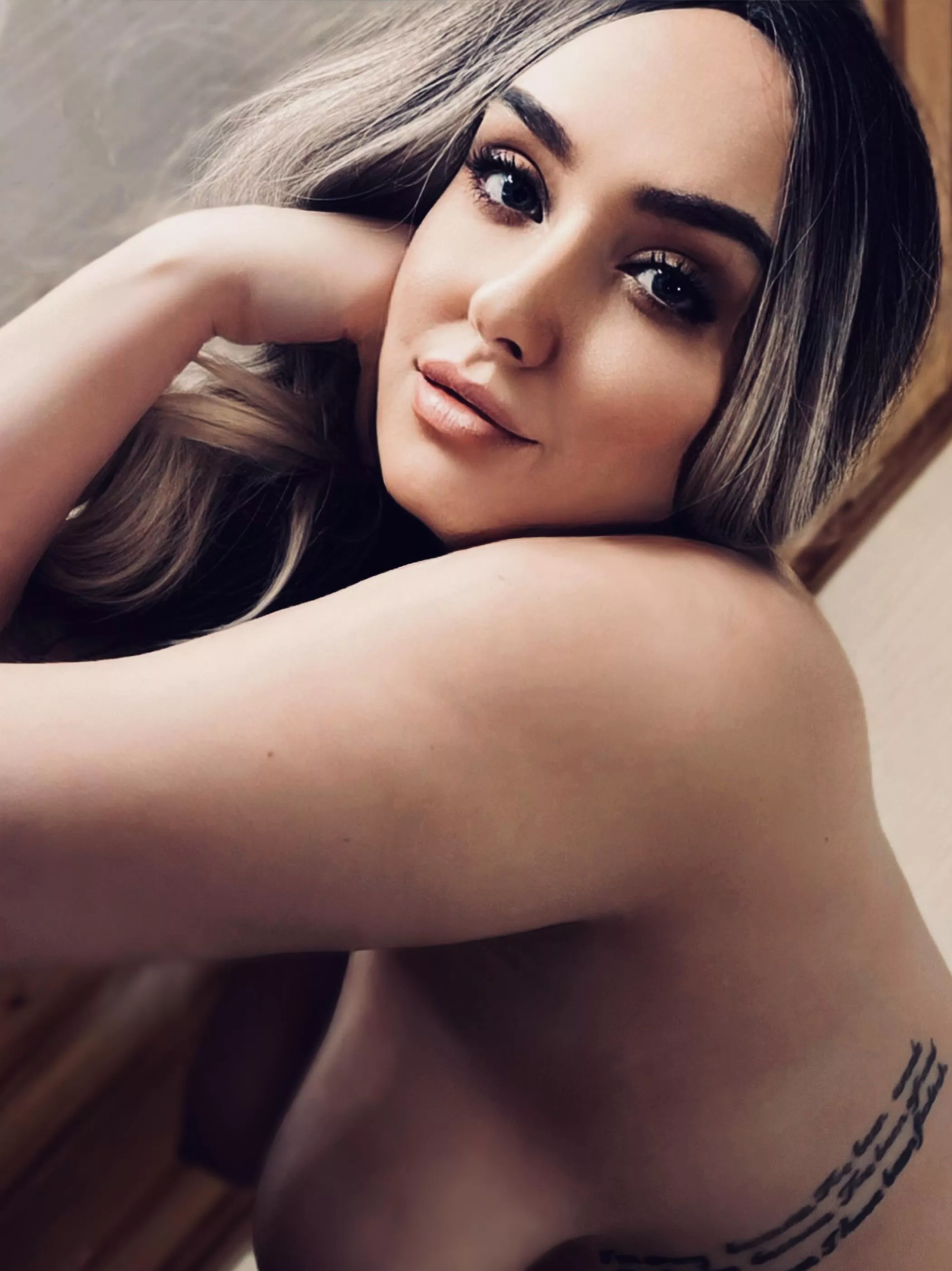 How’s your Saturday going so far posted by xLauraAnnx