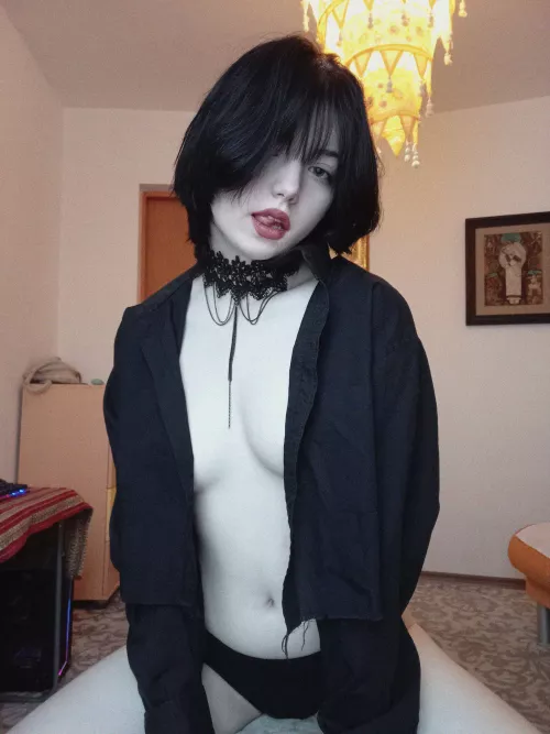 I feel like being virgin at the age of 18 is weird for people, makes me so insecure😈 by AnnaPlaylist