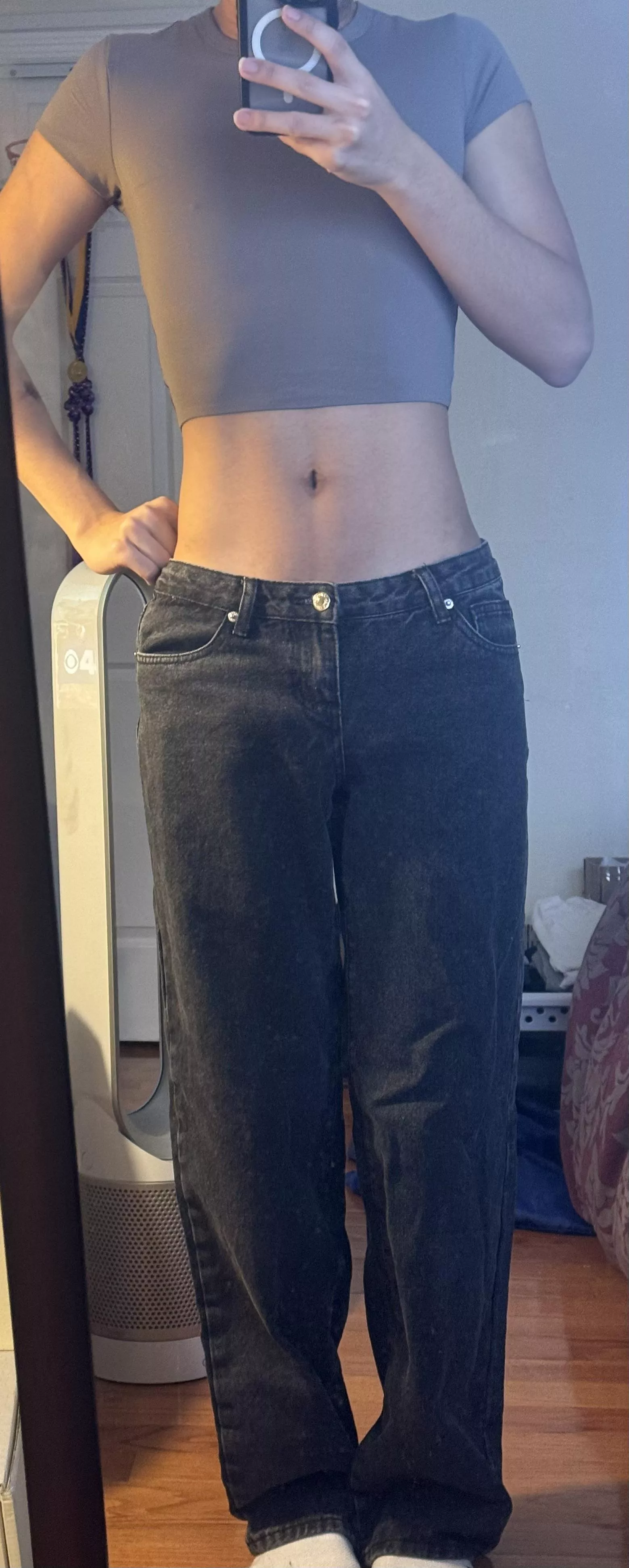 I think crop tops suit me best, right?? posted by Yesohmama