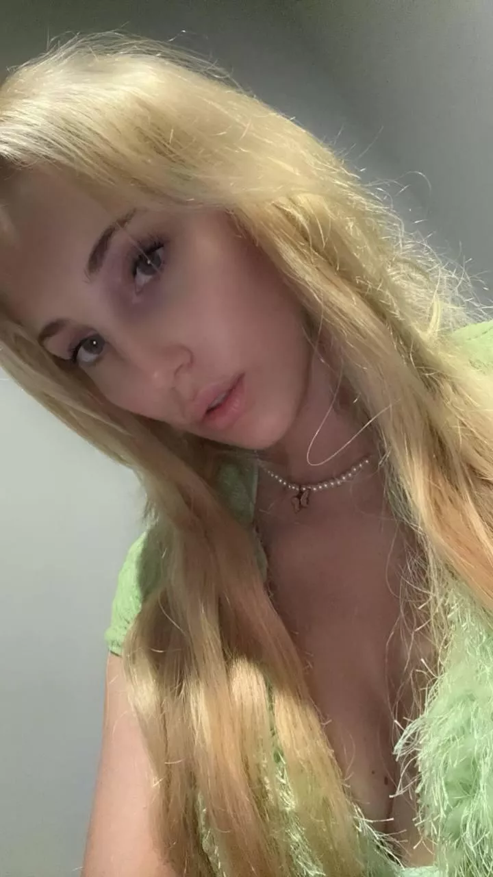 IUTR posted by Velva_Green