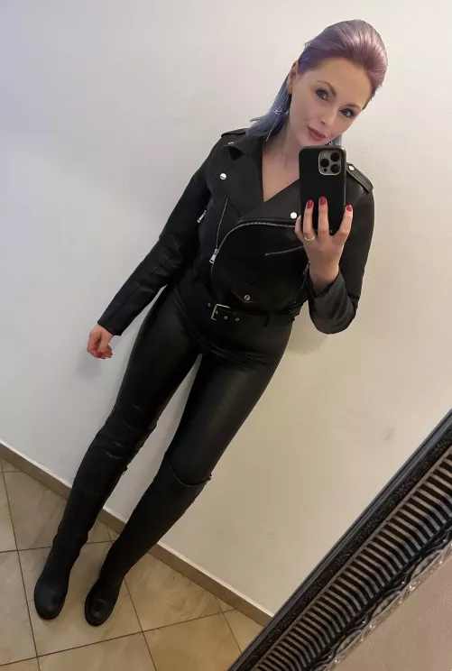 Leather, the material that takes your outfit from bland to beautiful. by theinkedsiren1