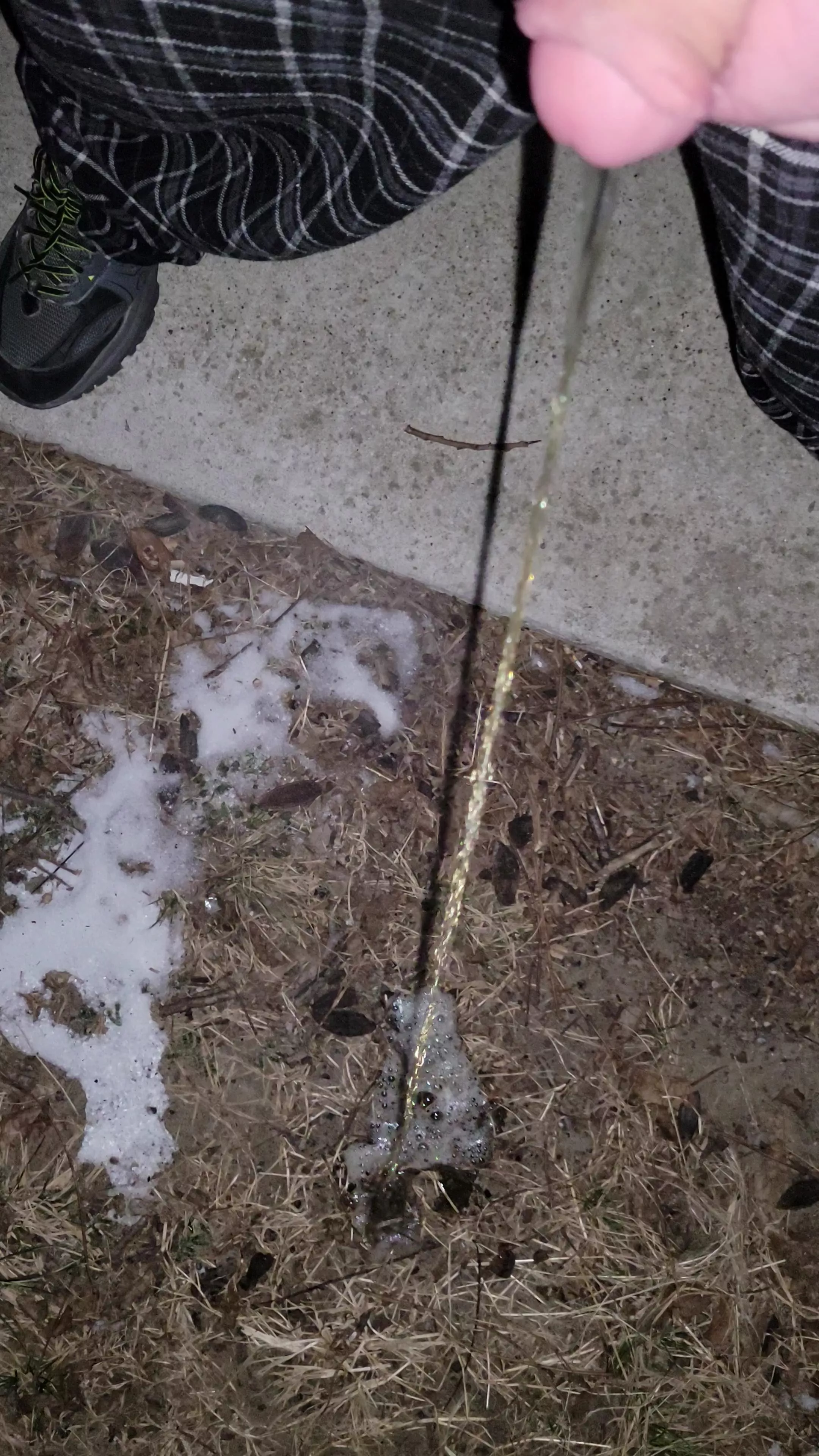 Love pissing outside during the winter posted by ed_pretorius