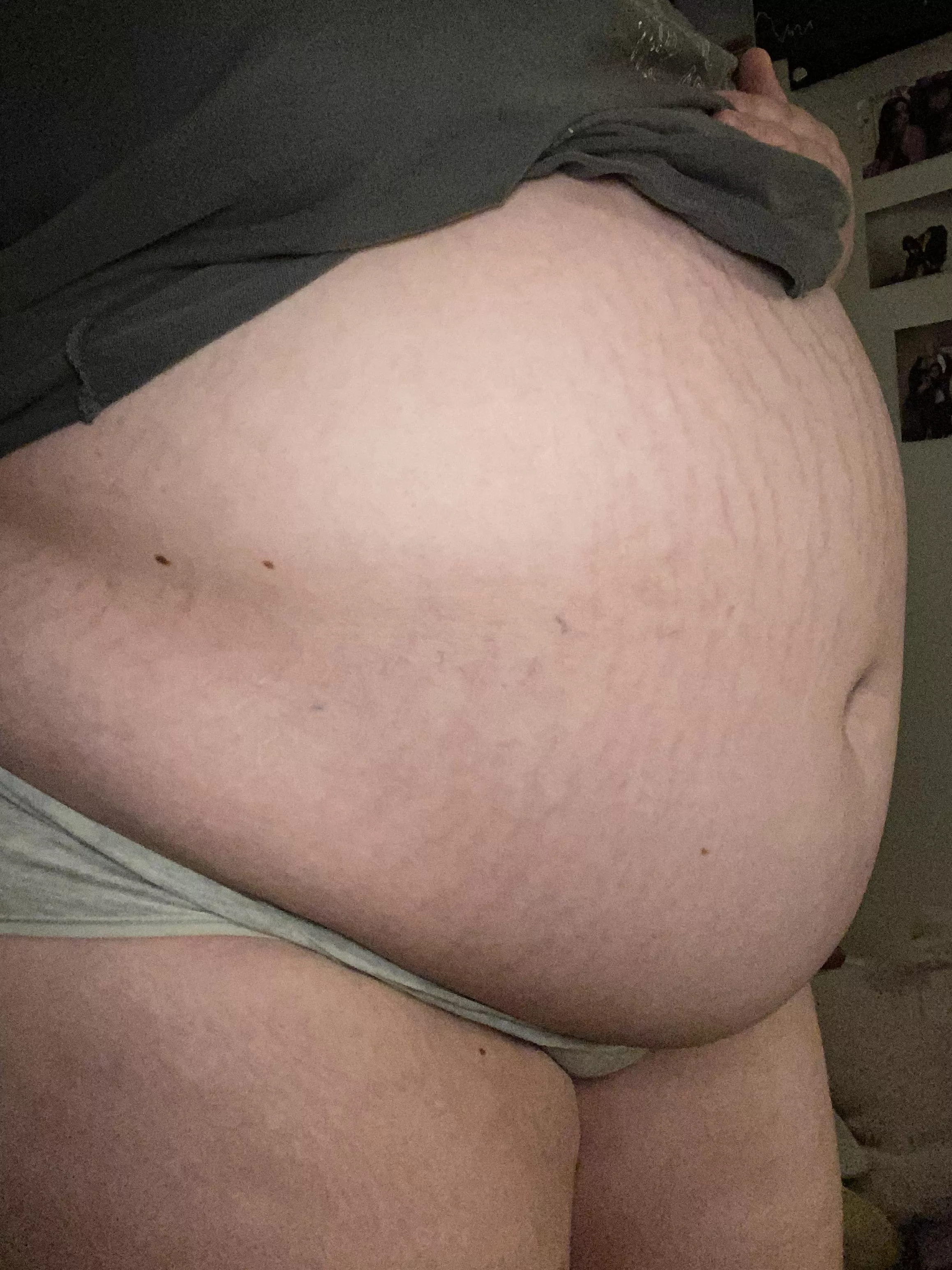 my full belly needs some love posted by goreplush
