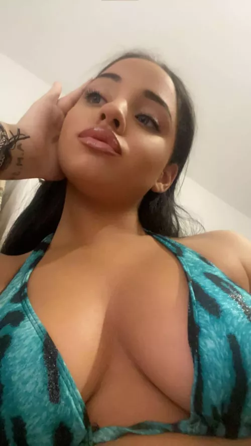 nobody wants to talk to me today by NoSunsz