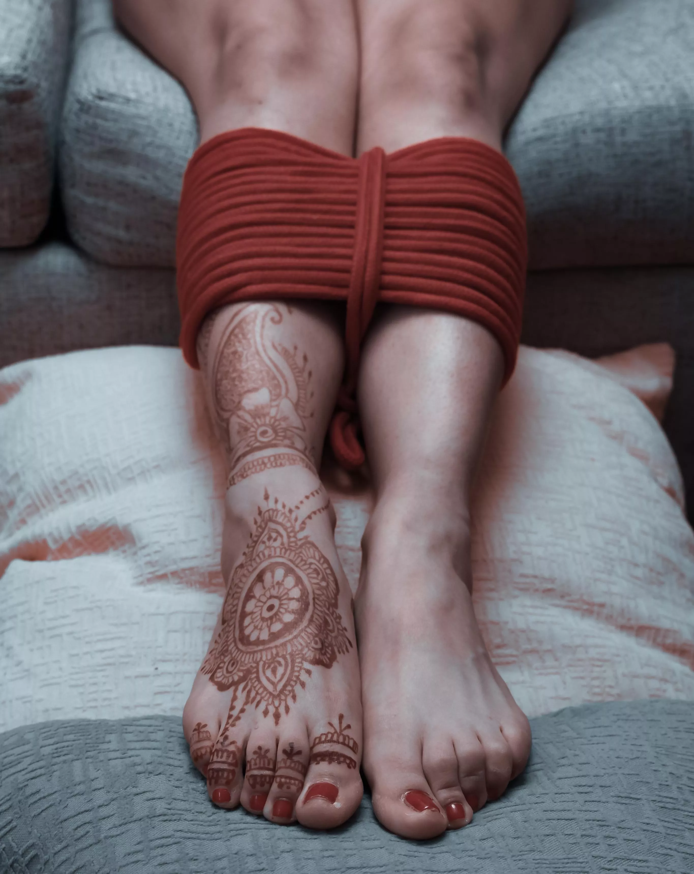 Pretty feet all knotted up posted by HABIBI2024