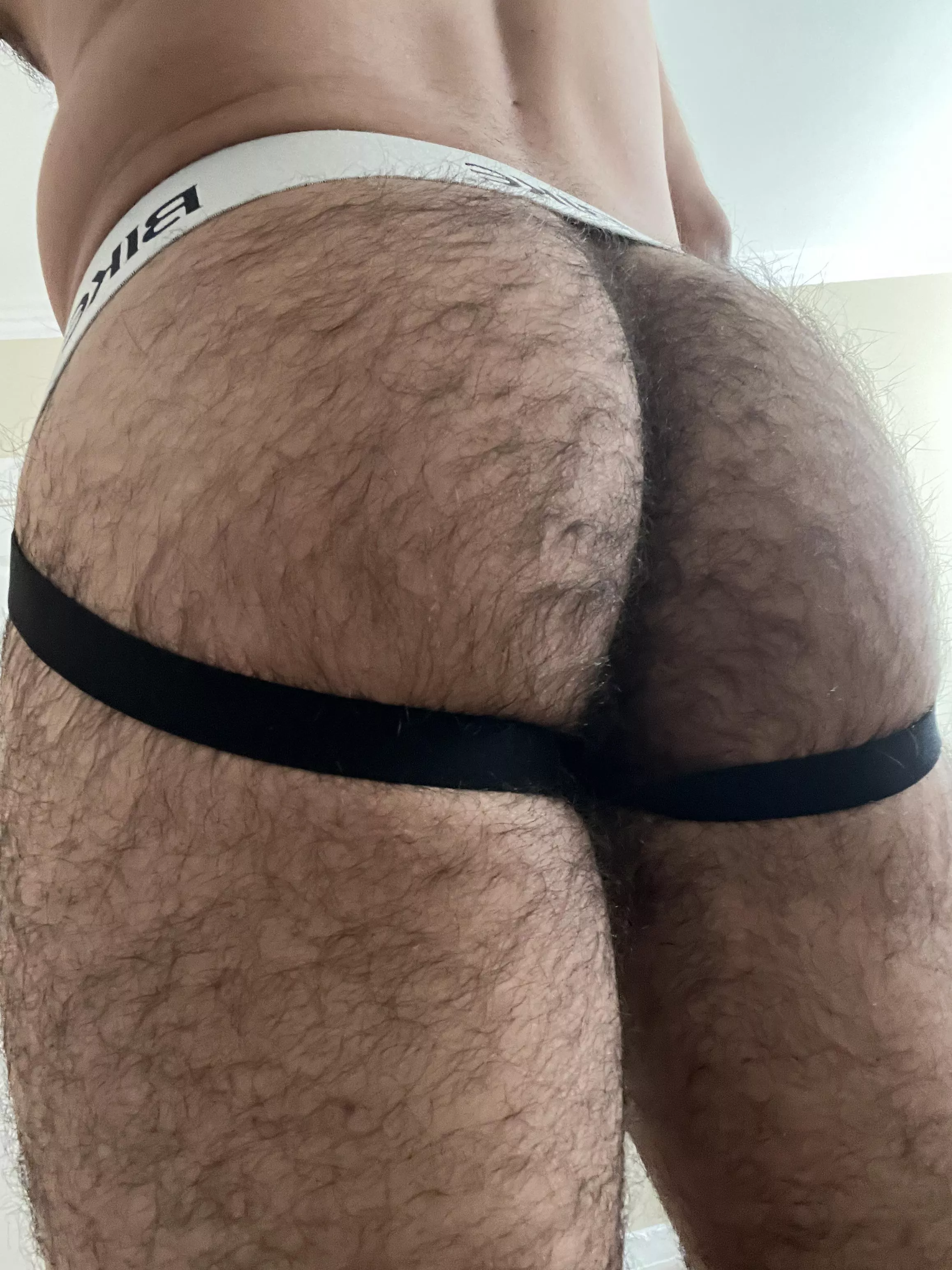 Taste the fur posted by Fit_furry