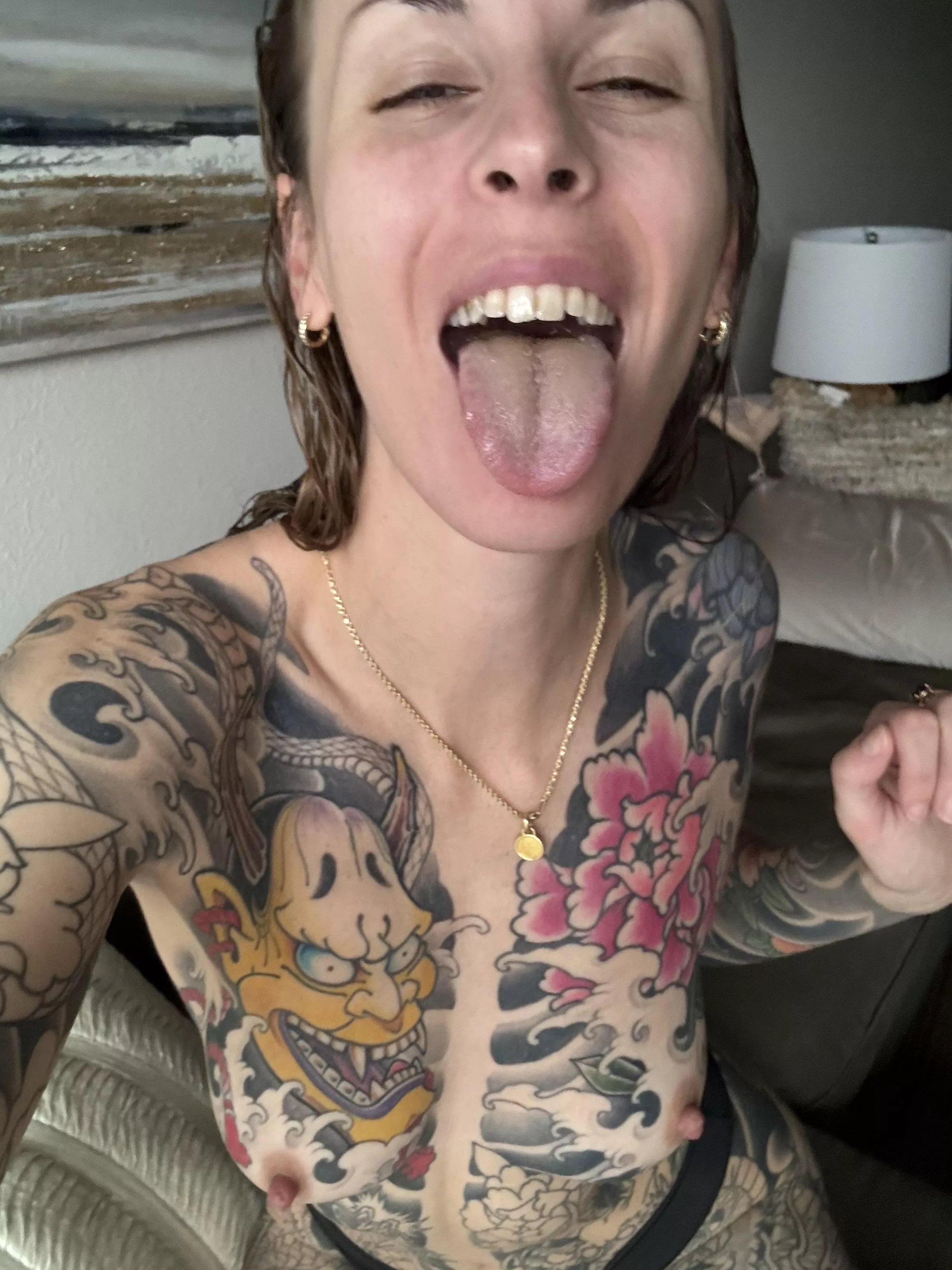 Tiny but can fit a huge cock posted by kuzagirl