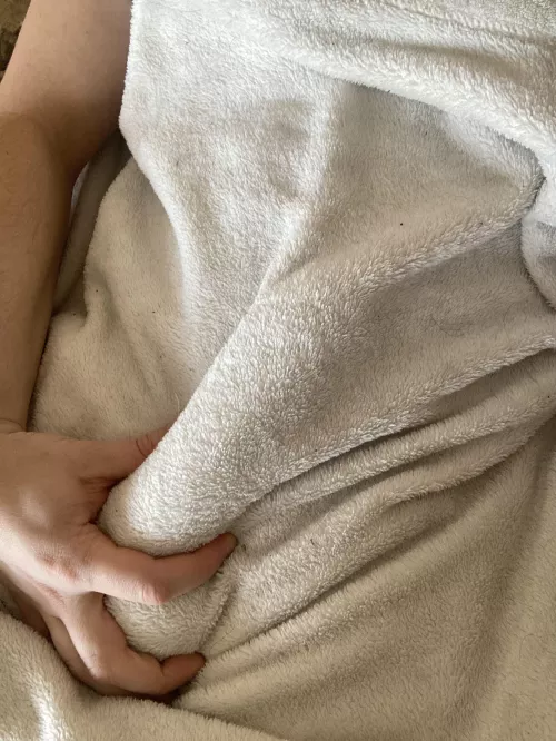 Wanna join me under this blanket? by silverswagsurfer