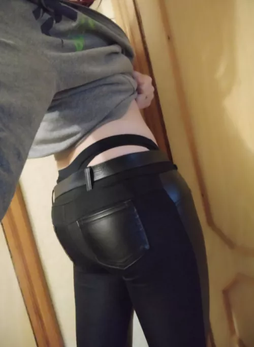 What would you do if you saw my panties peeking out by superuser656