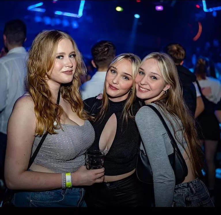 Which one you take home? [3] posted by ledegg