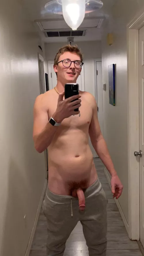 You like my new mirror? by Wild_wes420