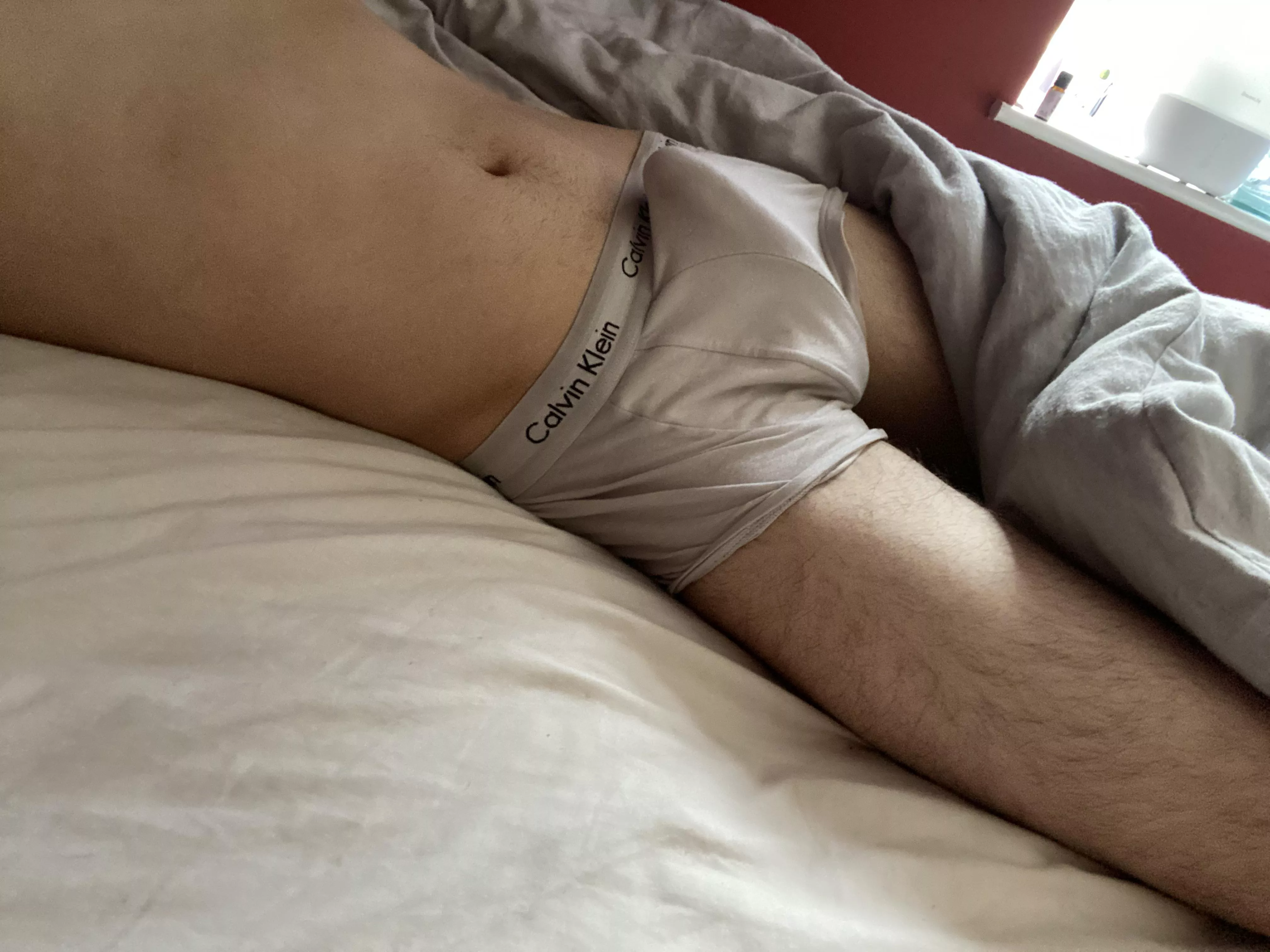 Young skinny boys hmu kyle_kek posted by Swimming-Exit2126