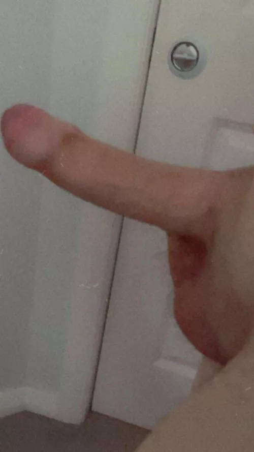 19 Australian curious top looking for some ass. Snap is @otherguy5702 by Loudnoises06