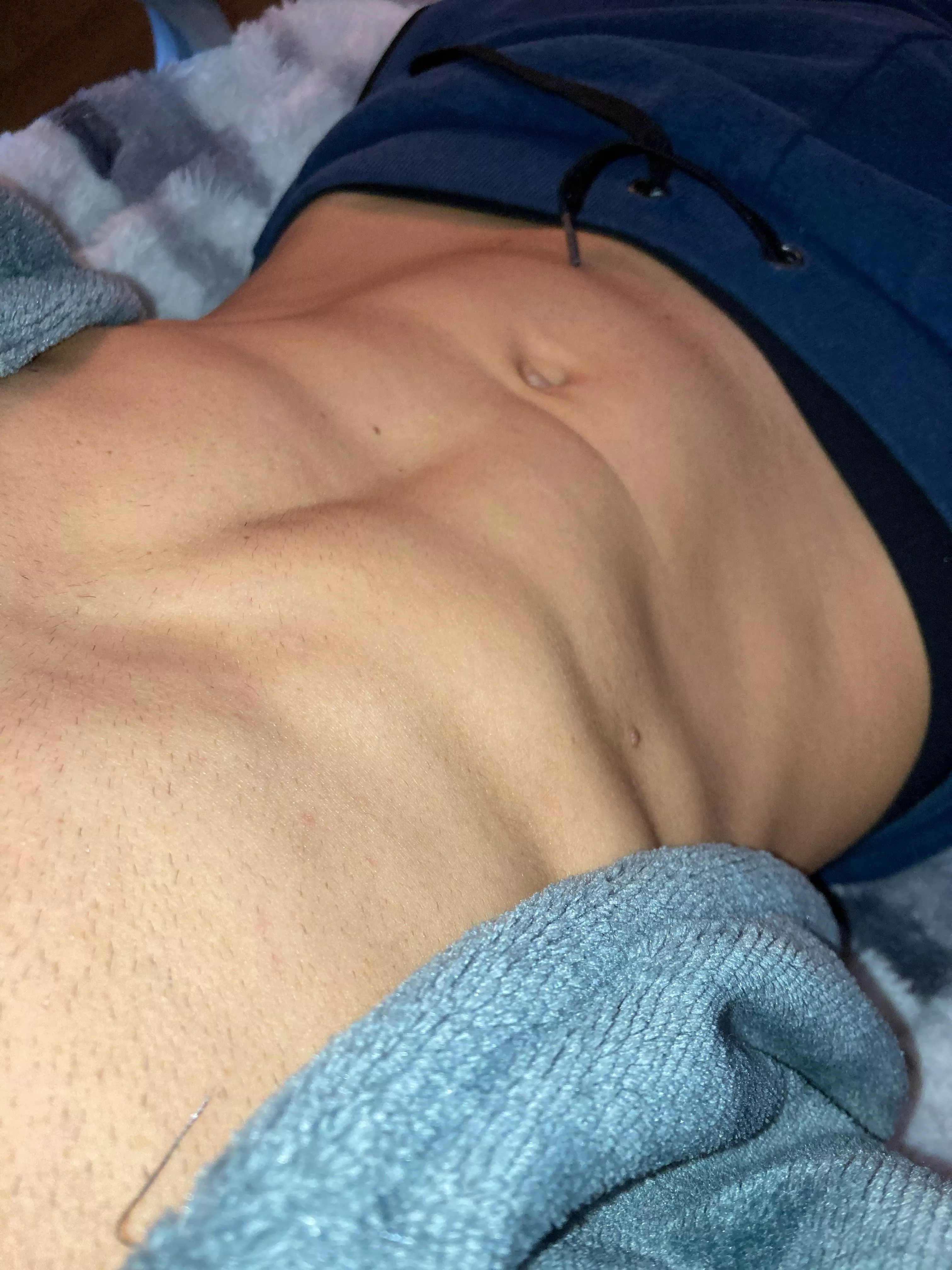 23 french 🇫🇷 looking for a real bromance, a bro to have fun with sometimes. preference for straight guys, muscular and hairy guy. Come to talk if you want this too. posted by nudesxxxslut