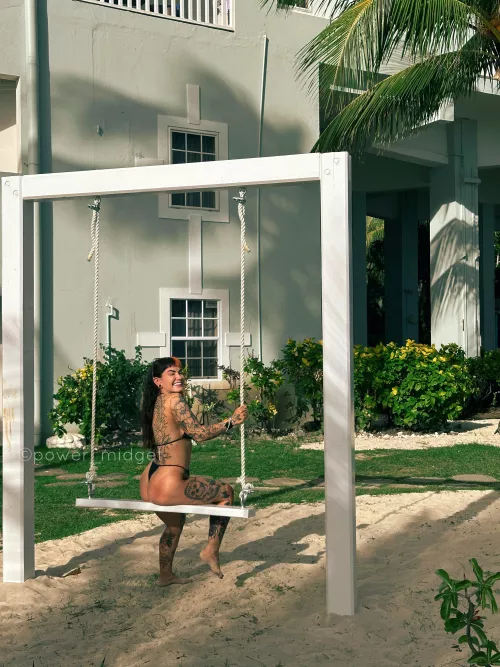 4ft 8” smol bean ☺️ by power_midget