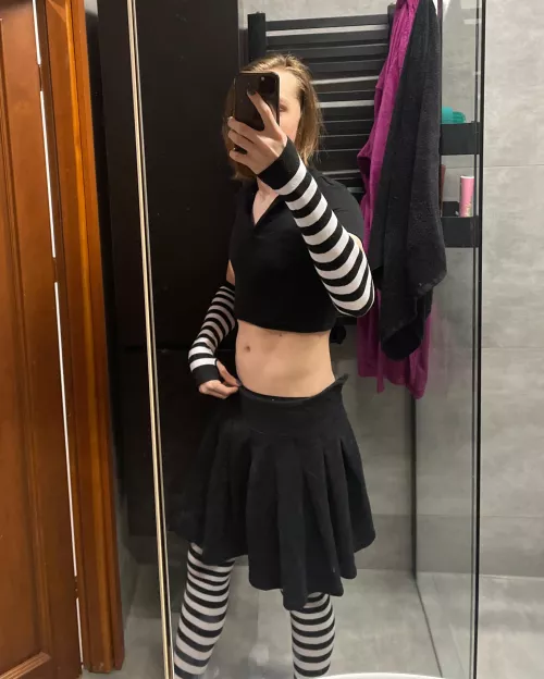 Black&white is the best combo tbh by Femsobi