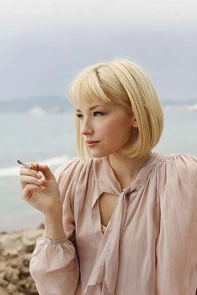 Blonde posted by darkpoetries