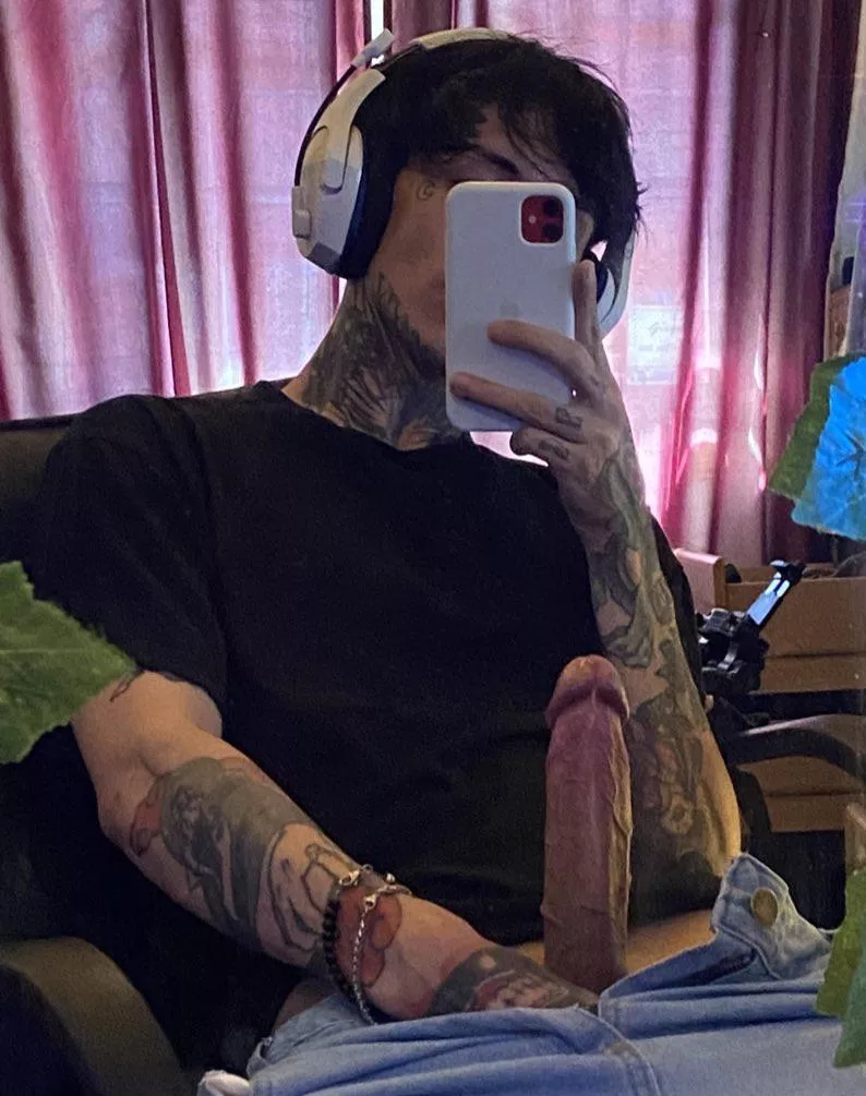 Can i show my cock here? posted by Scottyqk