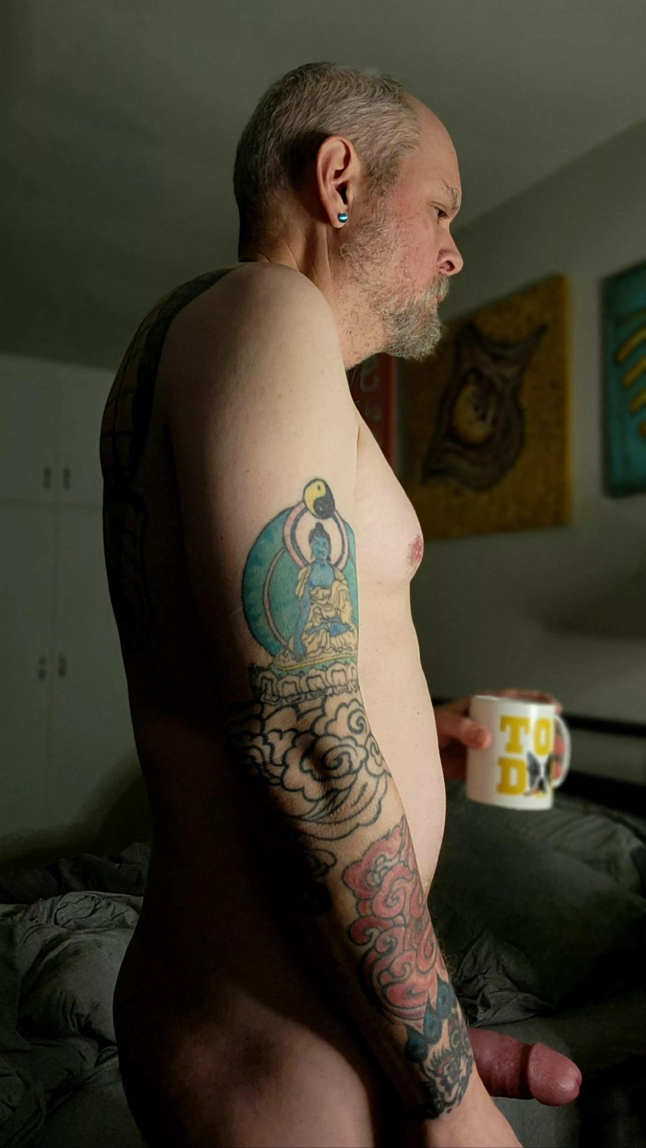 Contemplative Monday morning (58) posted by Dry_Army3498