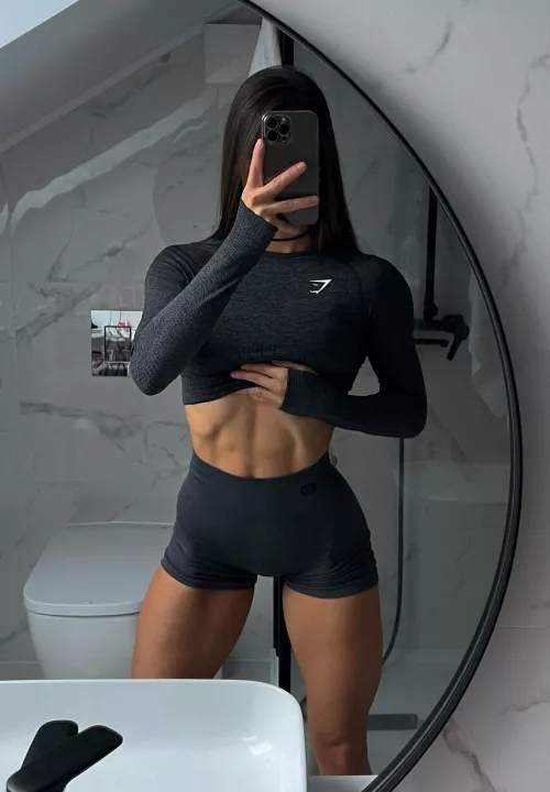 do you like ripped abs? by linasphysique_