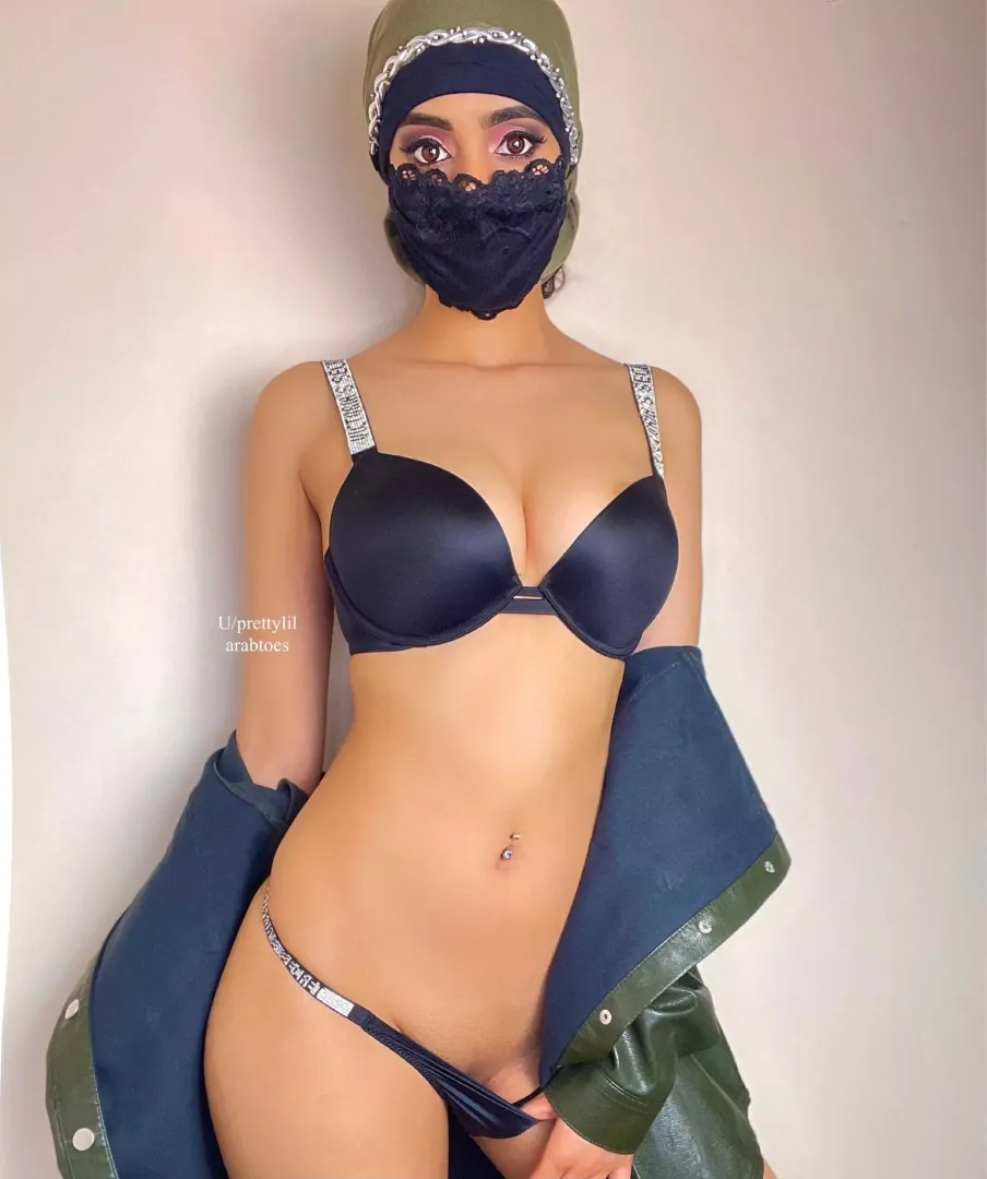 Do you you think this would look better off? posted by prettylilarabtoes