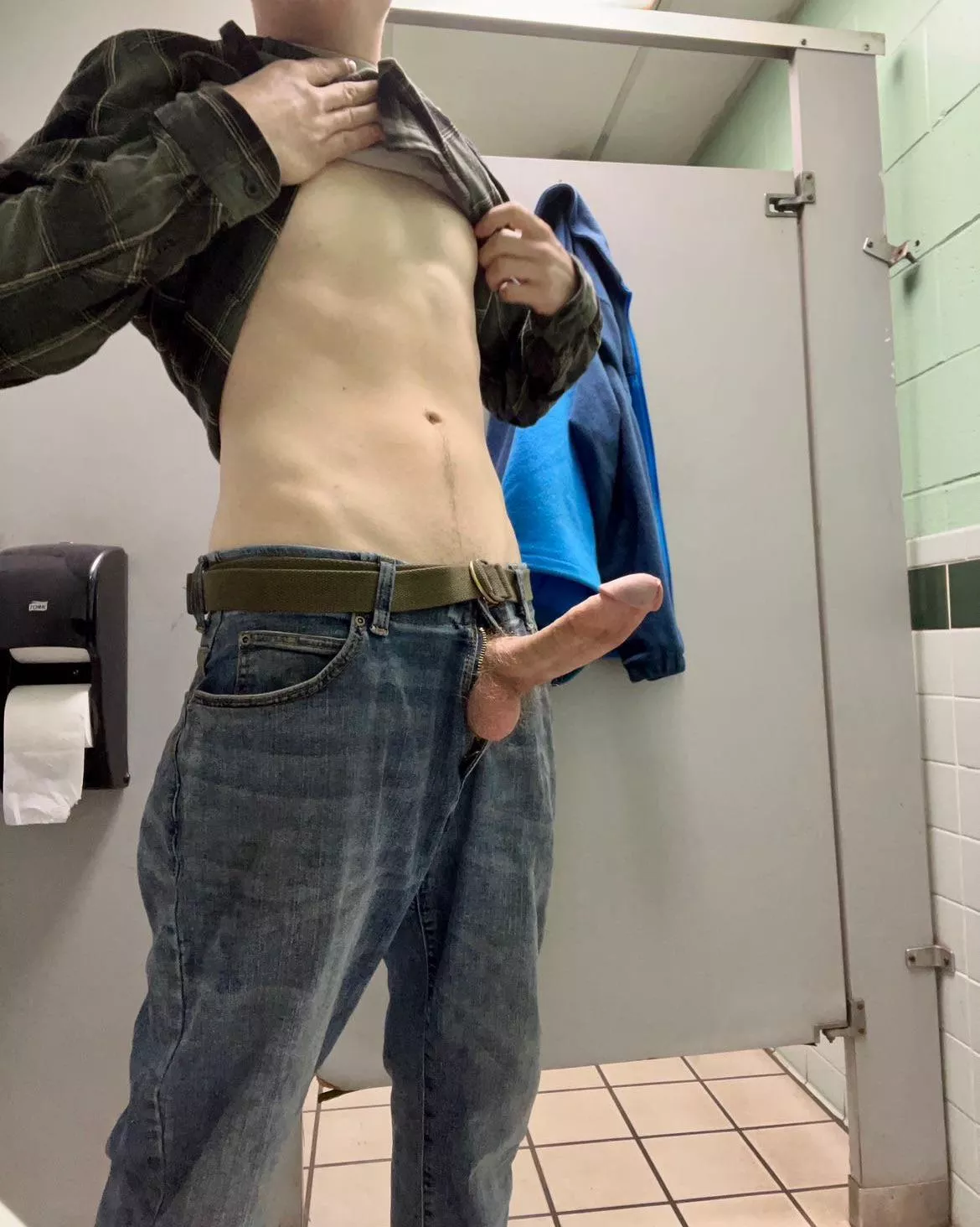 Does a working man’s cock get you excited posted by LrgSky