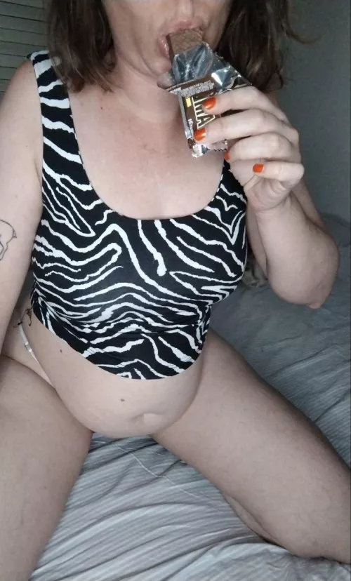 fuck the diet, I just want to eat without problems, do you think I'm wrong? by LanaSweetb