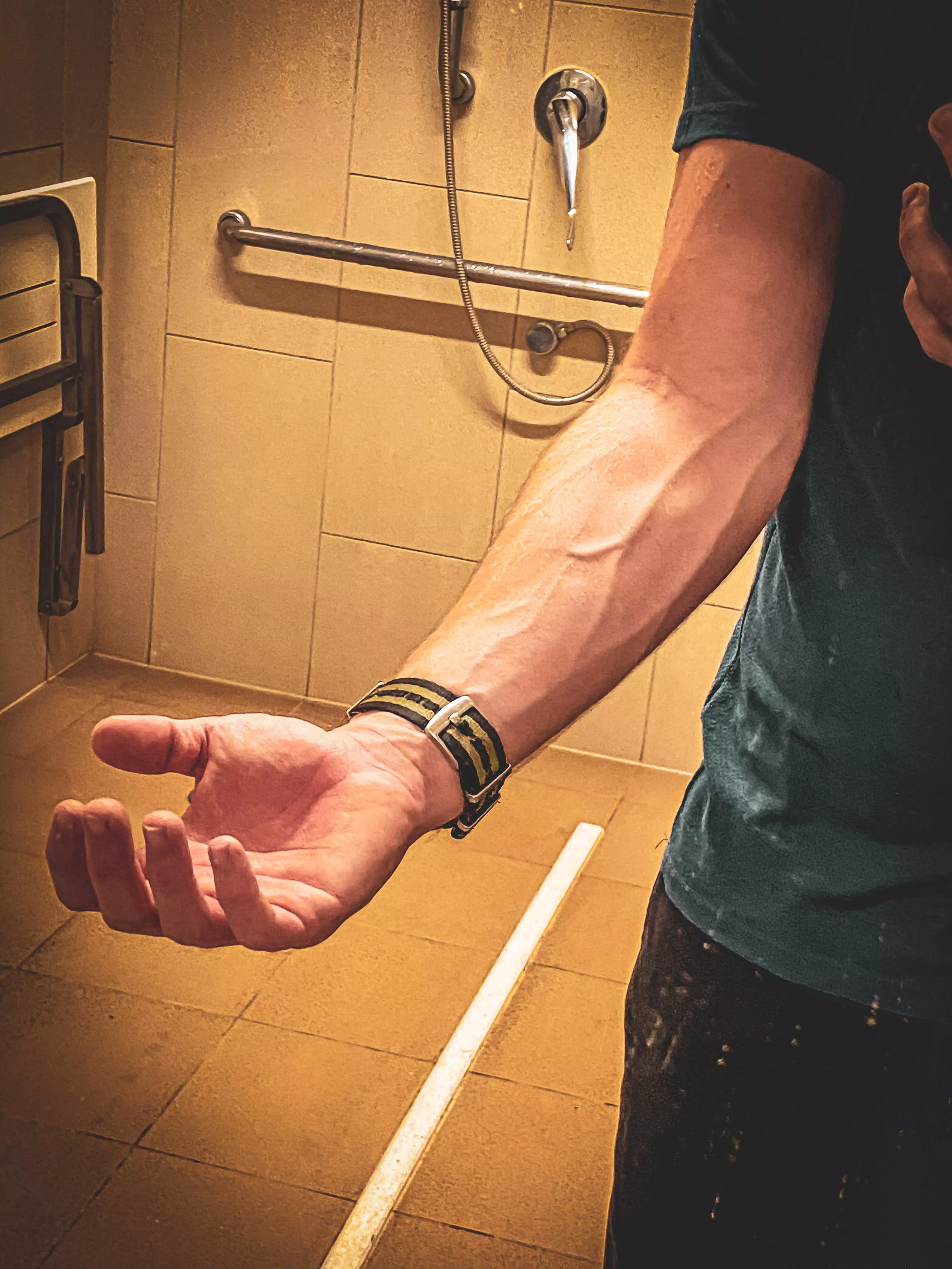 Grab my hand x posted by ARK_Music