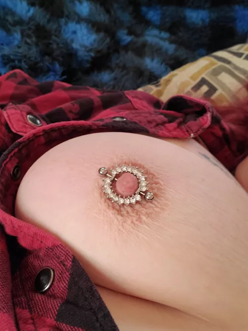 Hard just thinking of your tongue by Lunaa_Jay