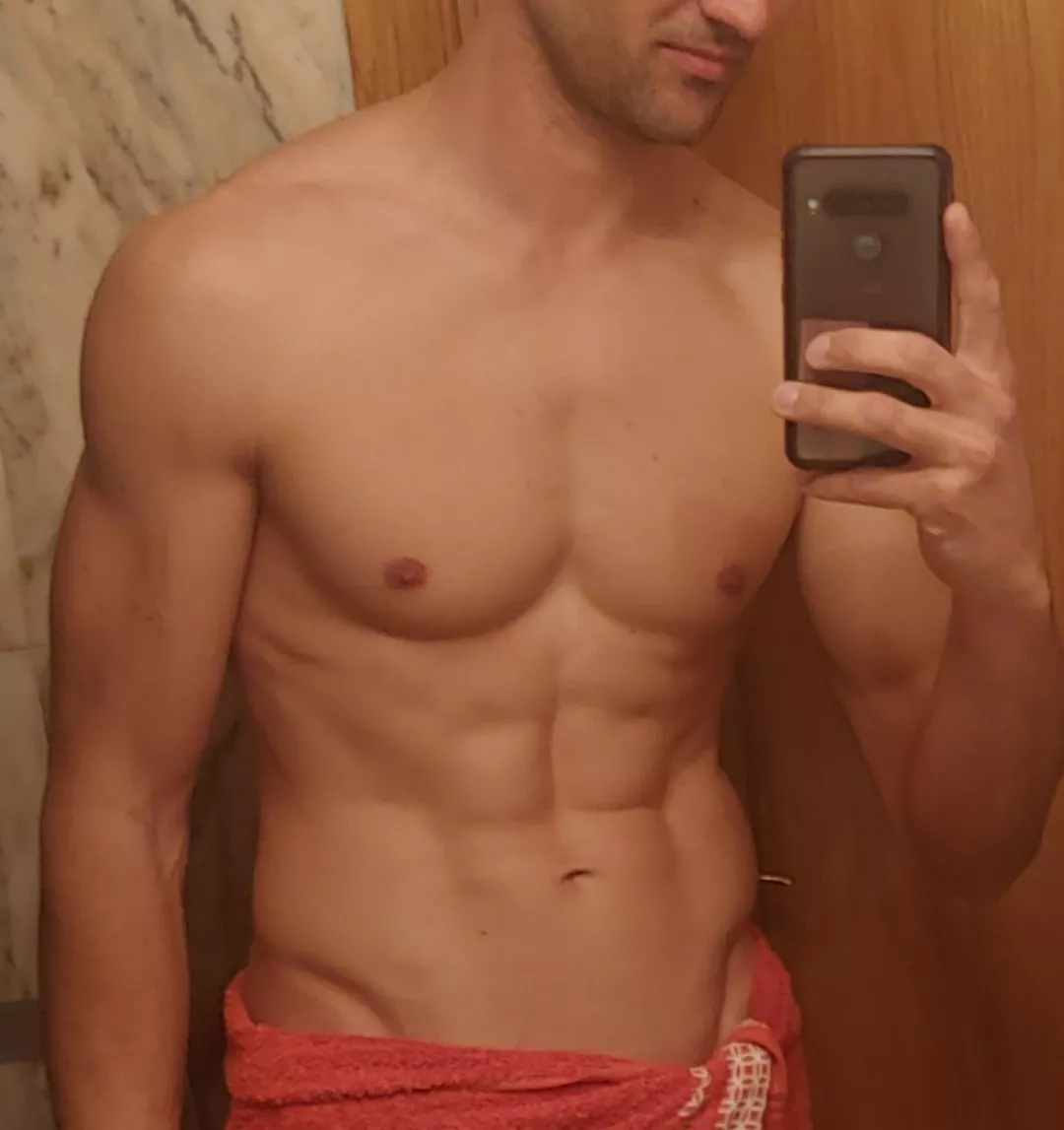 holaaa posted by Roeber88