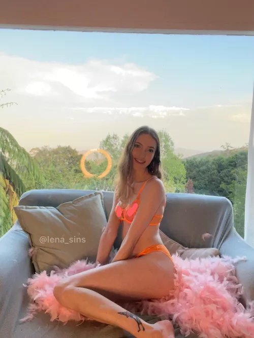 I can make room for one more by Lena_Sins