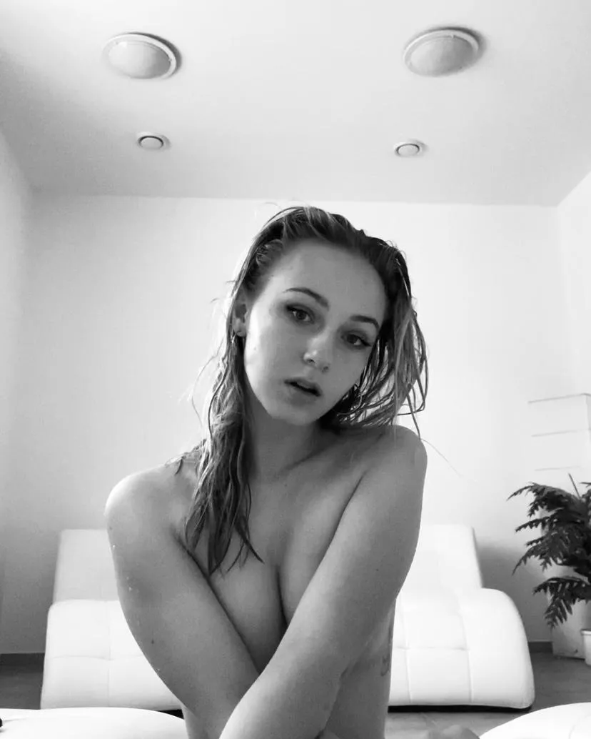 I hope u like how I look after shower🙈 posted by BiancaMcdaniels