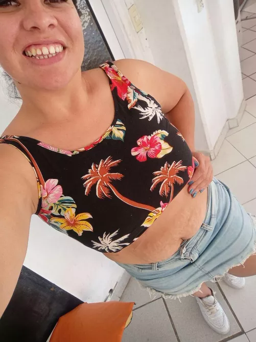 My belly button looks by milivcpasion