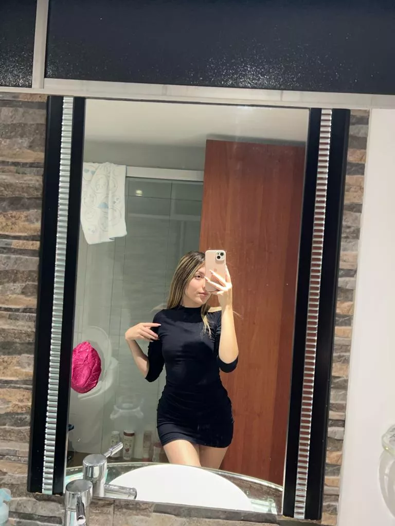 Petite but dangerous. Are you curious enough to find out? posted by Yvonne_Maize