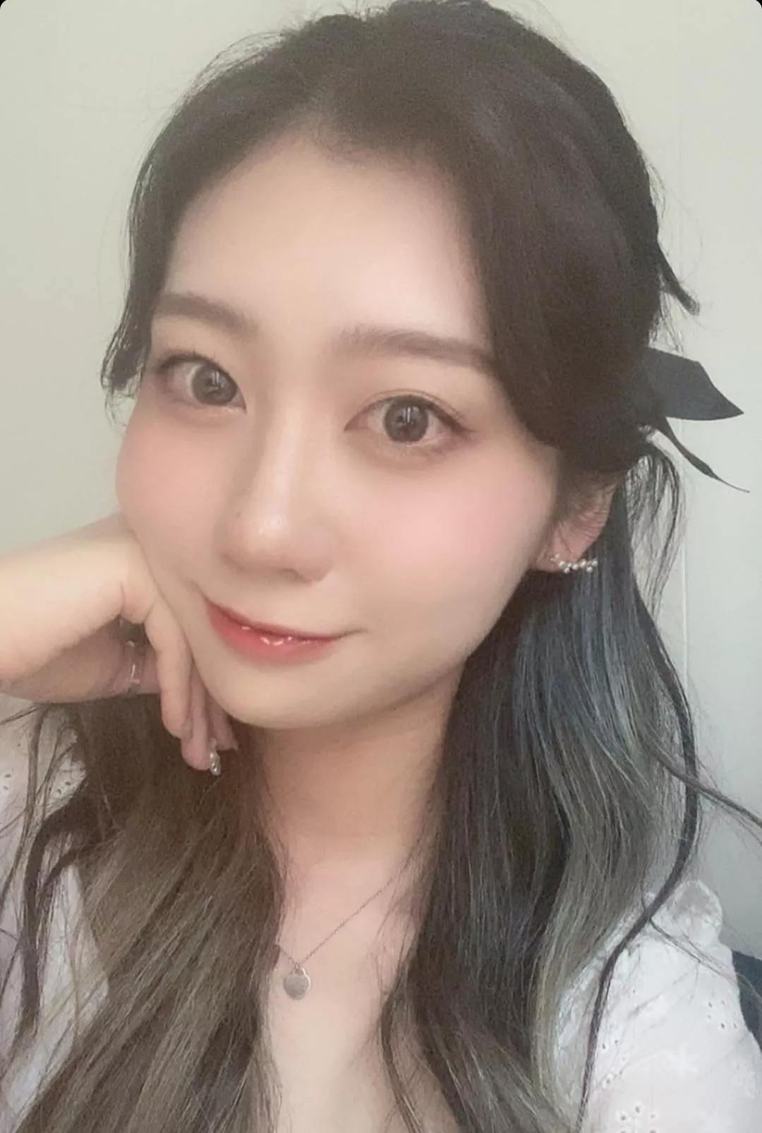 Really Cute Japanese girl with a cute smile posted by nakedgirlisbestgirl