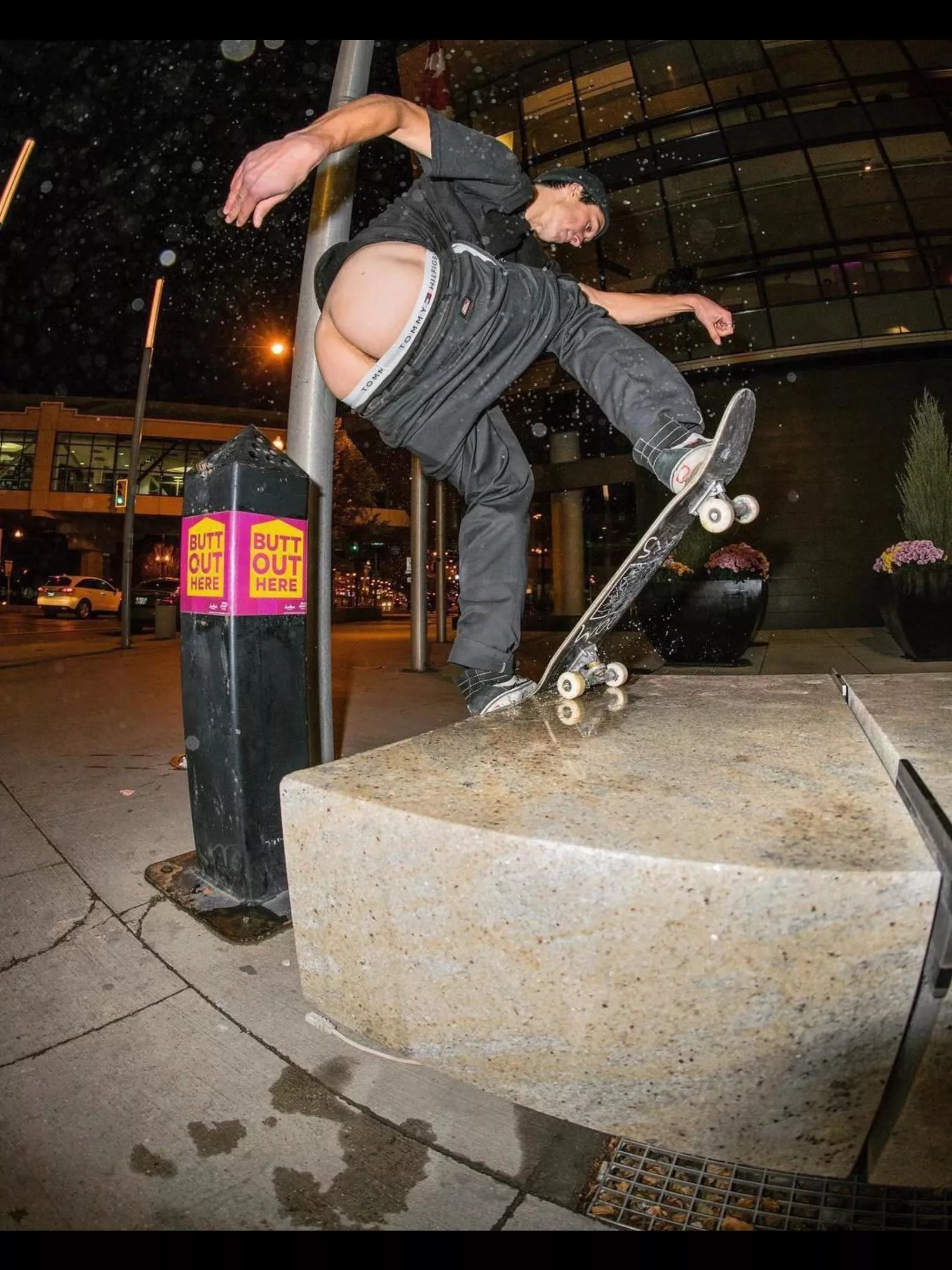 Skater posted by OnTheWedge