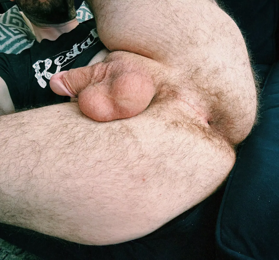 Slide your tongue inside my hairy hole 😏 posted by BrooklynBoy125