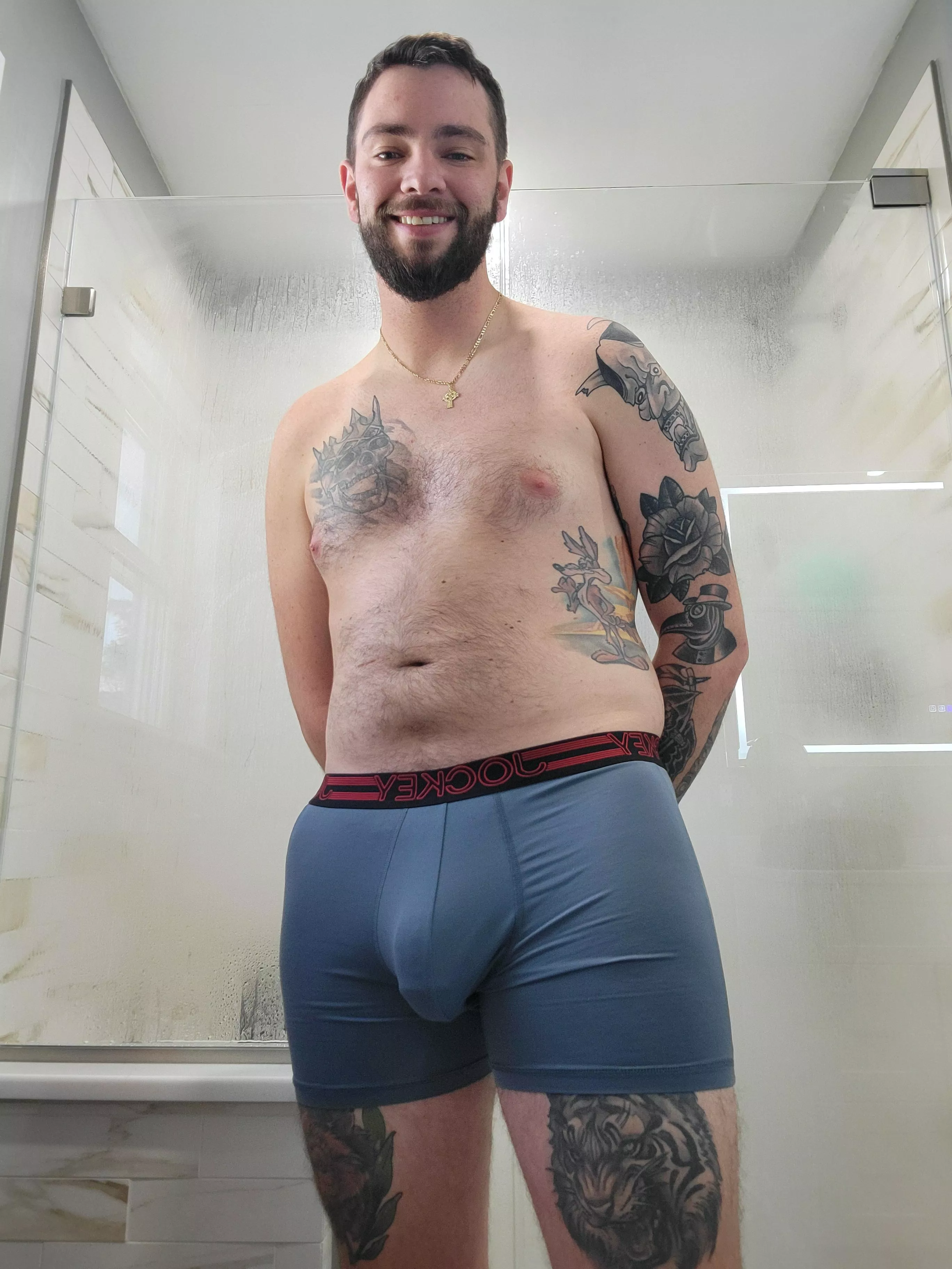 Steamy shower posted by BigShotsForYou